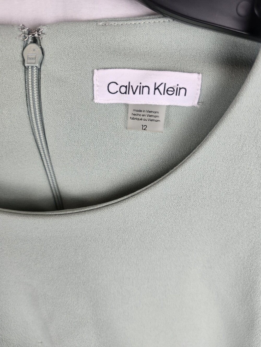 Calvin Klein Sage Green 3/4th Sleeve Twist-Front Sheath Zipper Front Dress Sz 12 - Picture 4 of 11